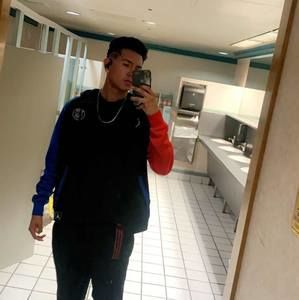 Meet your Posher, Gustavo